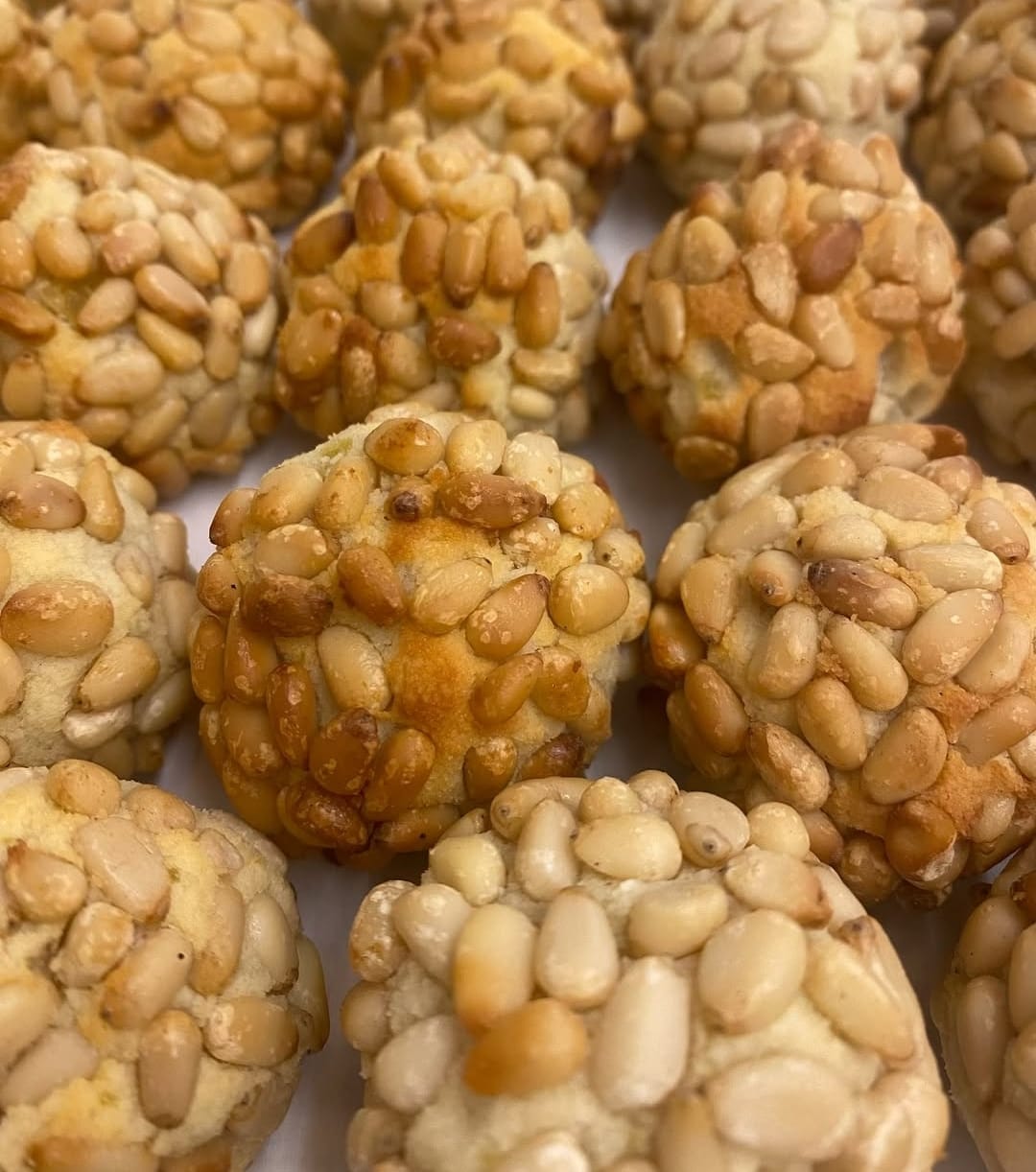 Panellets de piñones - Sant Josep de Sa Talaia